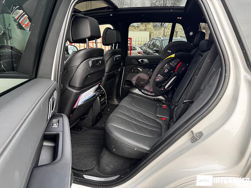 BMW X5 4.0i 6 bmw x5 4.0i 2023