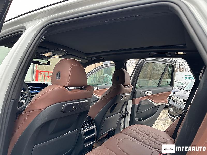 BMW X5 4.0i 9 bmw x5 4.0i 2024