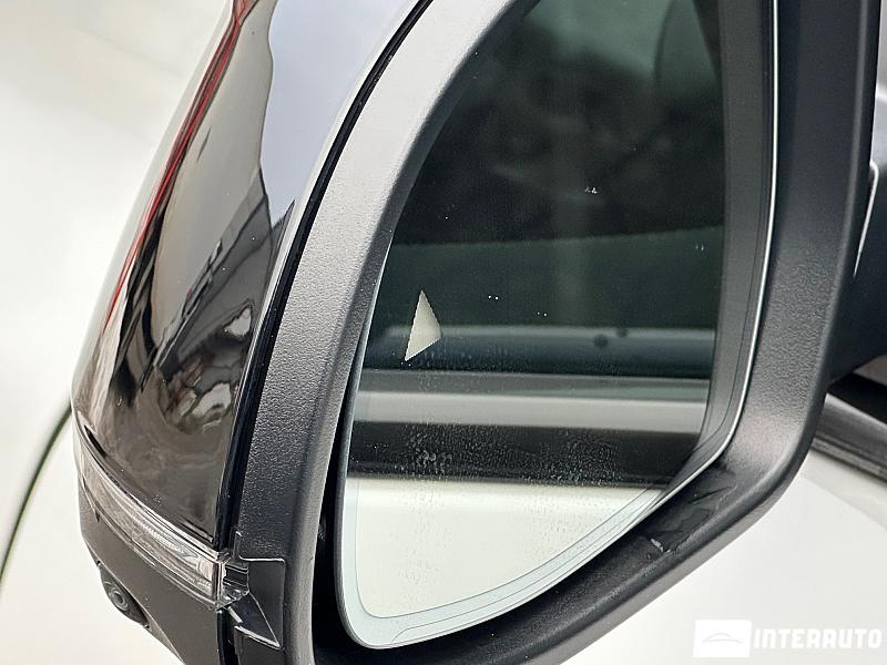 BMW X5 4.0i 18 bmw x5 4.0i 2024