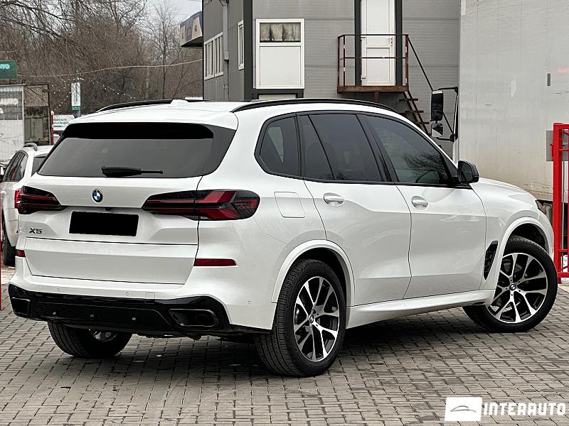BMW X5 4.0i 2 bmw x5 4.0i 2024