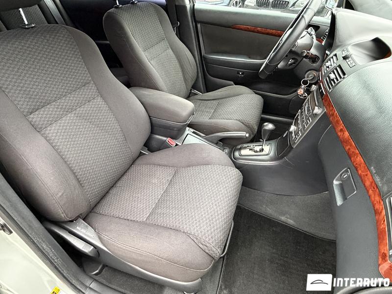 Toyota Avensis 15 toyota avensis 2005