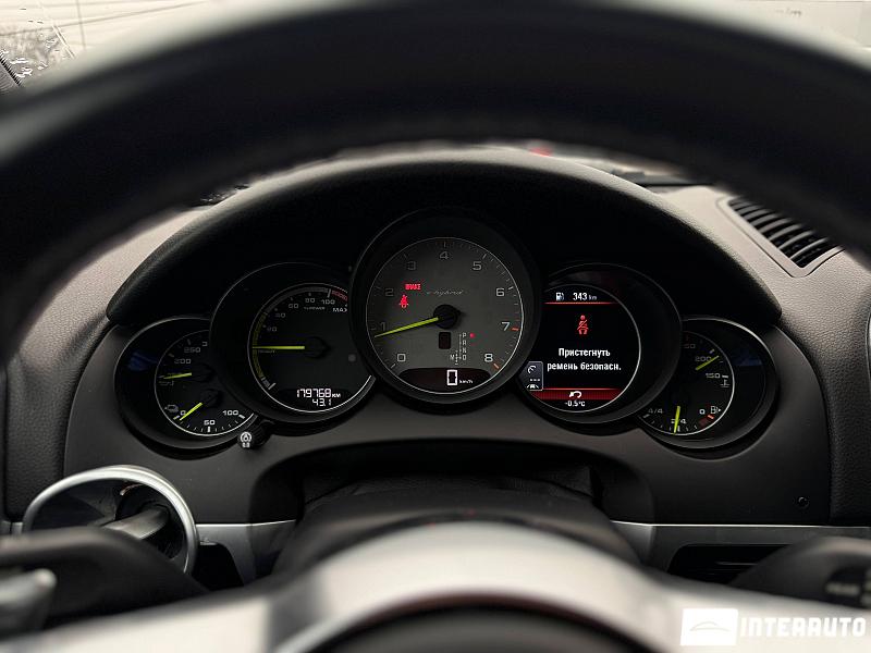 Porsche Cayenne S Hybrid 7 porsche cayenne s hybrid 2016