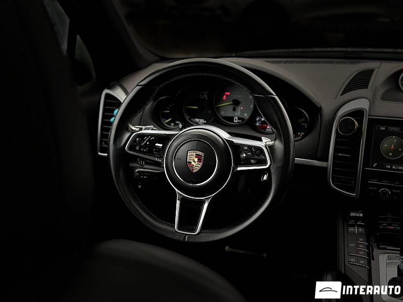Porsche Cayenne S Hybrid 8 porsche cayenne s hybrid 2016