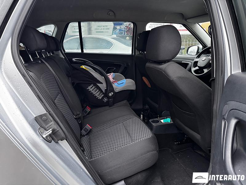 Skoda Fabia 15 skoda fabia 2012