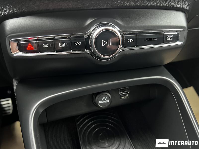 Volvo XC 40 12 volvo xc 40 2018