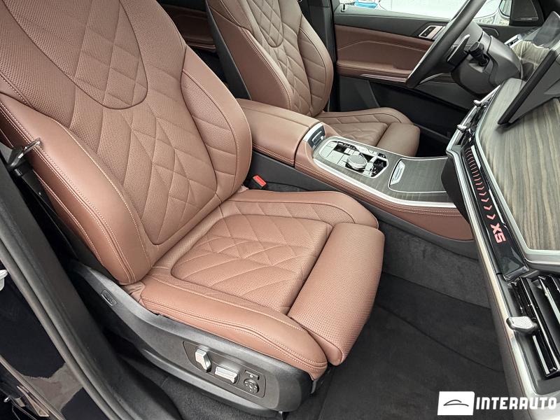 BMW X5 4.0i 20 bmw x5 4.0i 2025