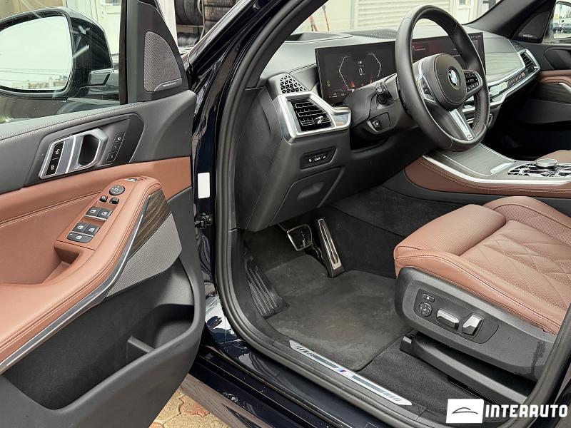 BMW X5 4.0i 7 bmw x5 4.0i 2025