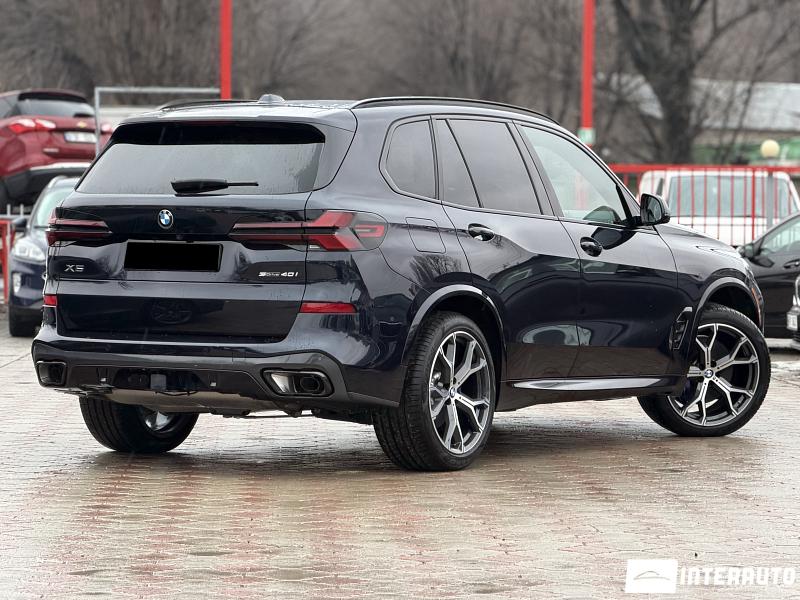 BMW X5 4.0i 2 bmw x5 4.0i 2025