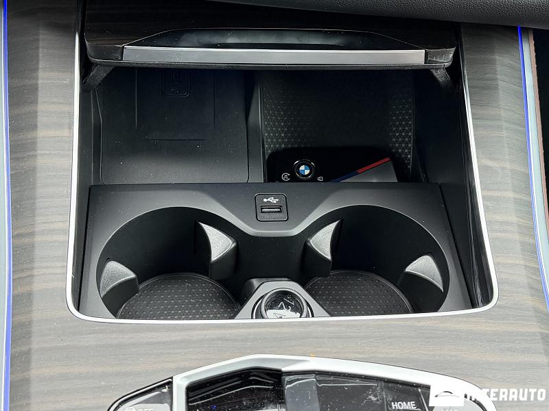 BMW X5 4.0i 19 bmw x5 4.0i 2025