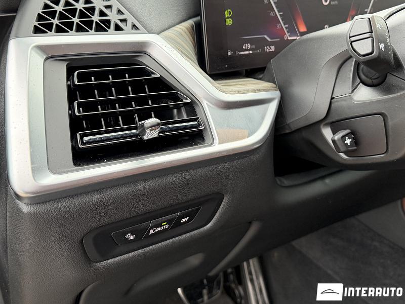 BMW X5 4.0i 12 bmw x5 4.0i 2025