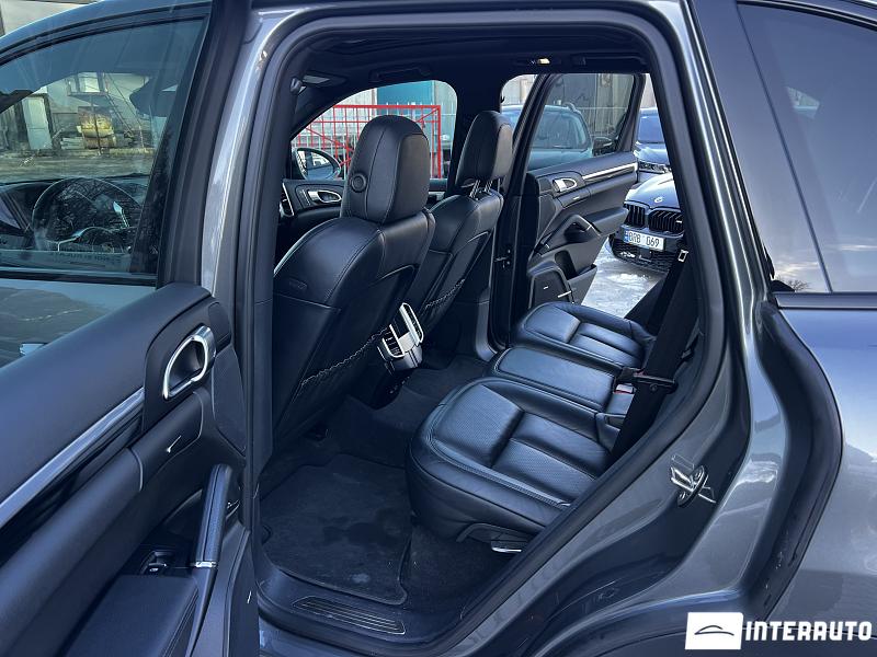 Porsche Cayenne S Hybrid 8 porsche cayenne s hybrid 2016