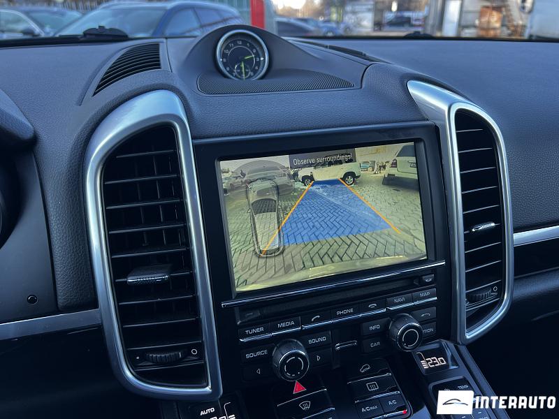 Porsche Cayenne S Hybrid 13 porsche cayenne s hybrid 2016