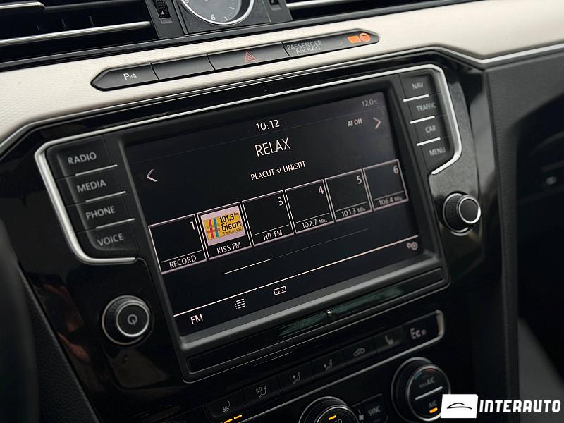 Volkswagen Passat GTE 9 volkswagen passat gte 2015