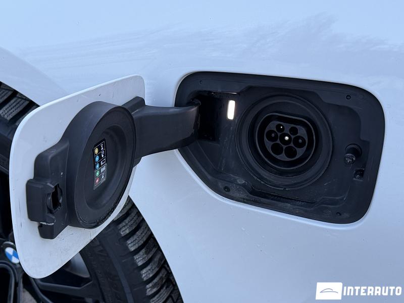 BMW 330E 5 bmw 330e 2020