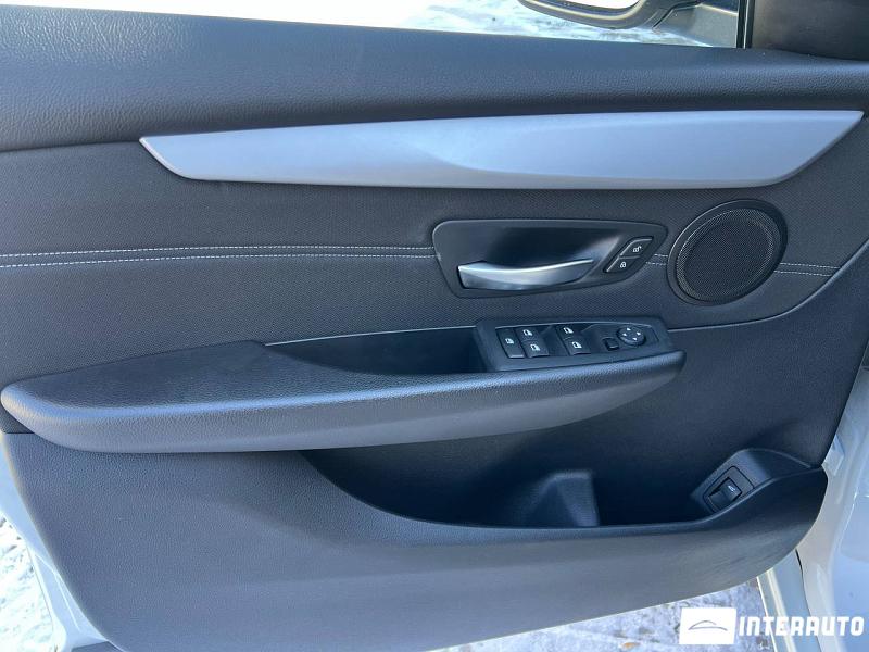 BMW 216d 5 bmw 216d 2021