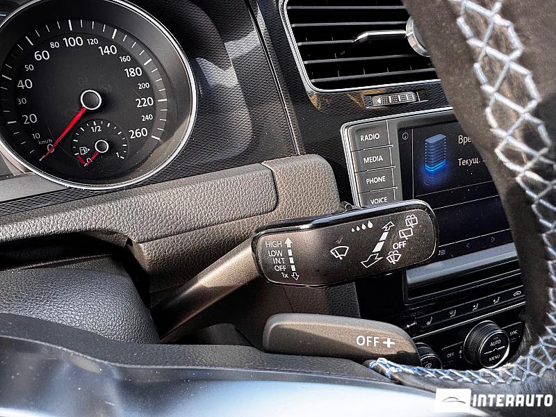 Volkswagen Golf GTE 12 volkswagen golf gte 2015