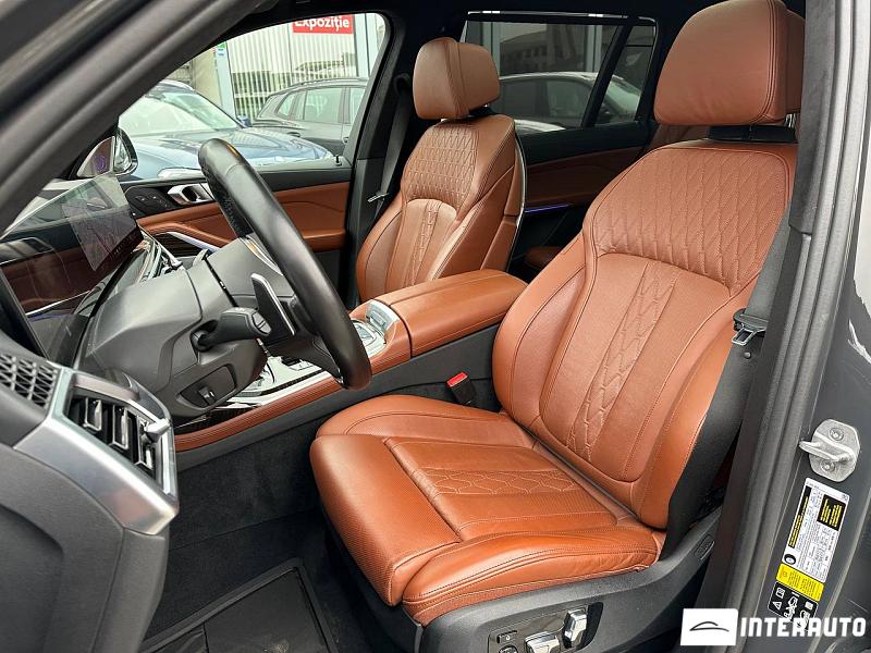 BMW X7 4.0i 8 bmw x7 4.0i 2023