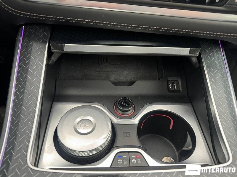 BMW X5 4.0i 19 bmw x5 4.0i 2021