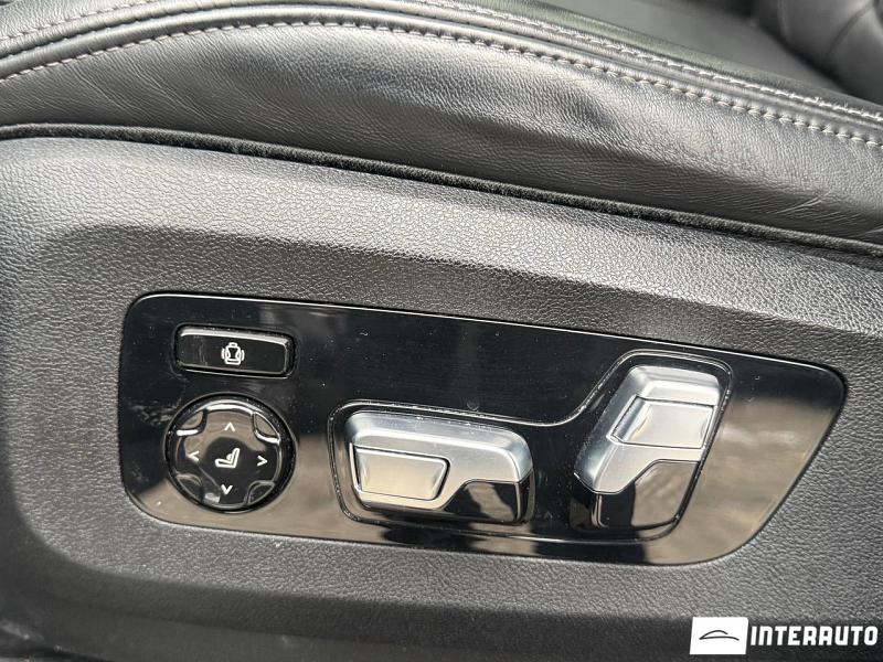 BMW X5 4.0i 21 bmw x5 4.0i 2021