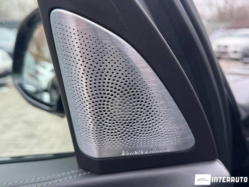 BMW X5 4.0i 6 bmw x5 4.0i 2021