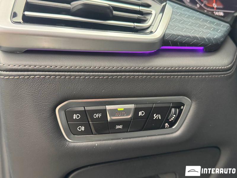 BMW X5 4.0i 22 bmw x5 4.0i 2021