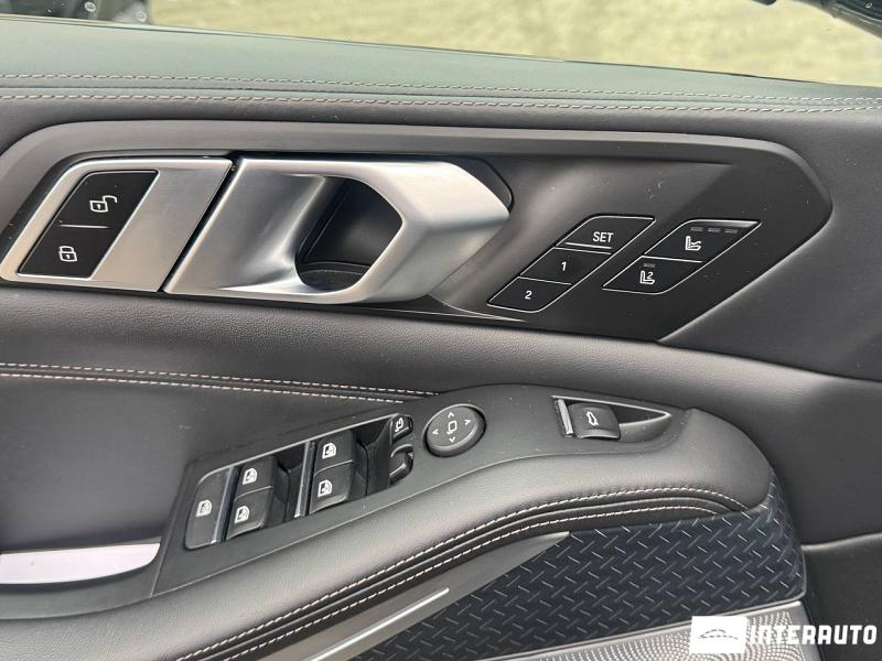 BMW X5 4.0i 7 bmw x5 4.0i 2021