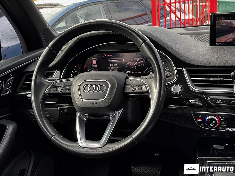 Audi Q7 8 audi q7 2018
