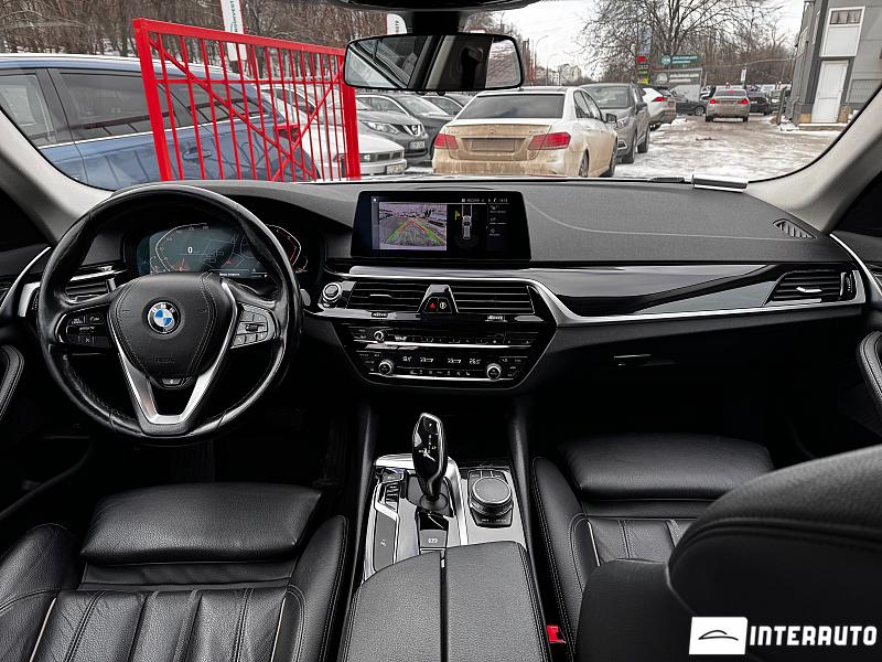 BMW 520 8 bmw 520 2020