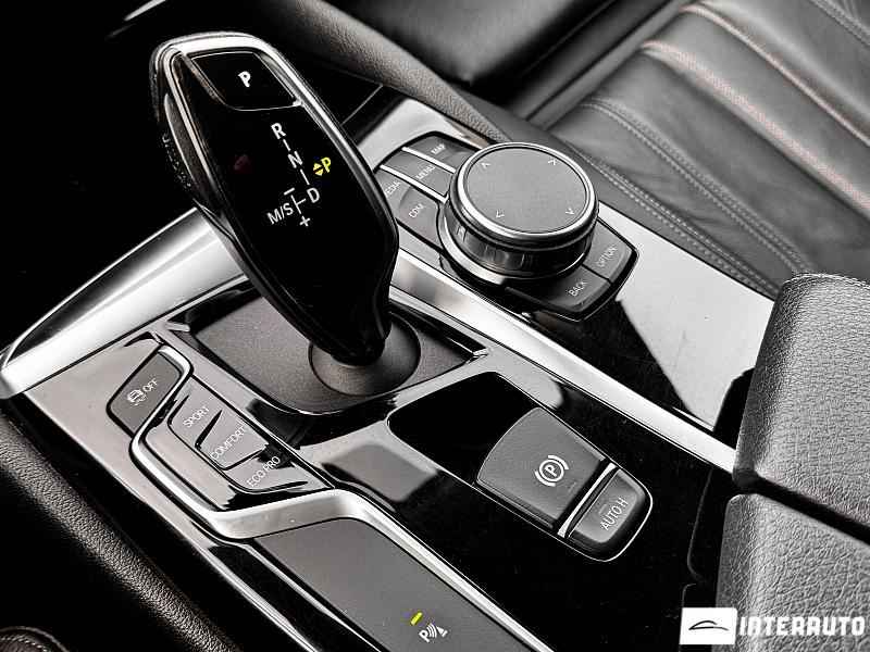 BMW 520 11 bmw 520 2020