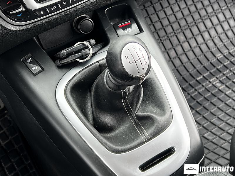 Renault Scenic 11 renault scenic 2012