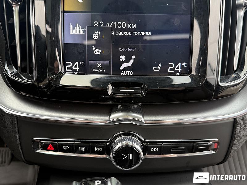 Volvo XC 60 12 volvo xc 60 2020