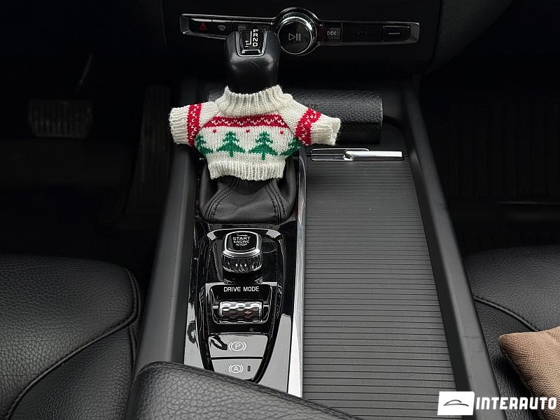 Volvo XC 60 12 volvo xc 60 2018