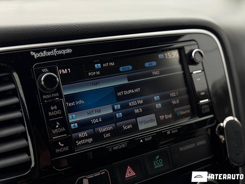 Mitsubishi Outlander 9 mitsubishi outlander 2015