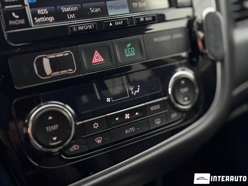 Mitsubishi Outlander 11 mitsubishi outlander 2015